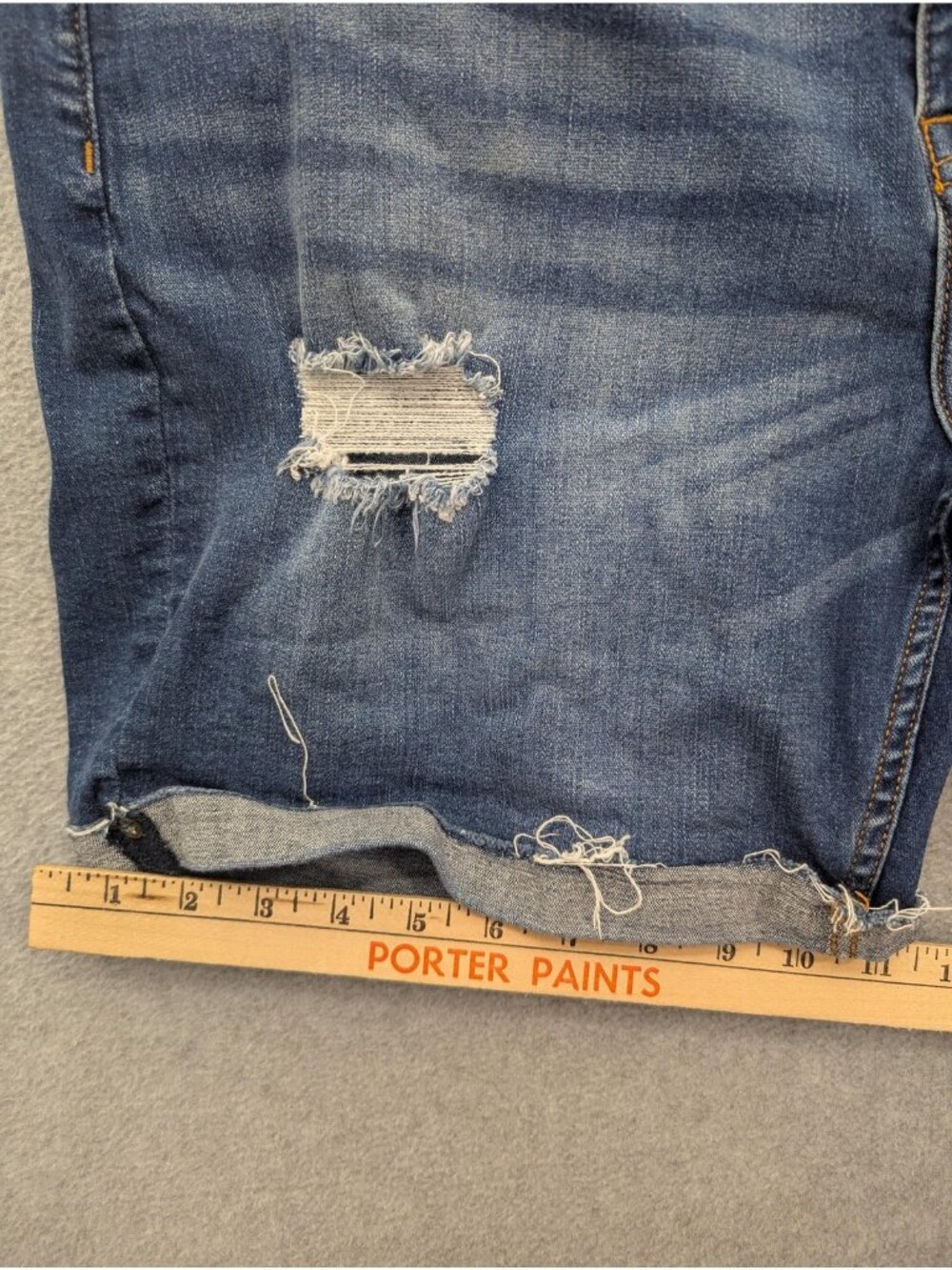 Vigoss Shorts Womens 18 Blue Distressed Denim Cutoff Marley Stretch Summer - Picture 7 of 15